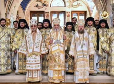 Patriarhia Română susţine cauza lui IPS Teodosie şi cere autorităţilor să permită pelerinajul la Peştera Sf. Apostol Andrei: O excepţie necesară pentru un caz excepţional