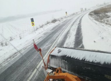 Prima zăpadă pune deja probleme pe drumurile din România, în special pe cele din Dobrogea