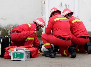 Pacient căzut de la etajul al patrulea al Spitalului CFR Ploieşti. Poliţia a deschis anchetă pentru vătămare corporală din culpă