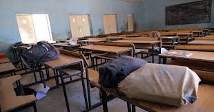 Bistriţa-Năsăud: Peste 170 de elevi şi preşcolari sunt infectaţi cu SARS-CoV-2, potrivit Inspectoratului Şcolar