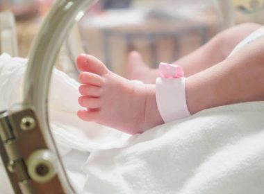 Un bebeluş cu tuberculoză a murit pentru că a fost adus prea târziu la spital de părinţii care se temeau de Covid