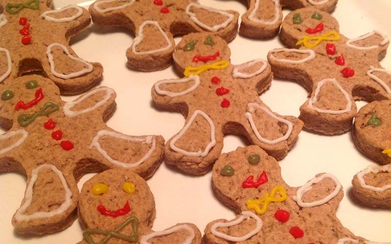 Pictează biscuiţi pentru Moş Crăciun