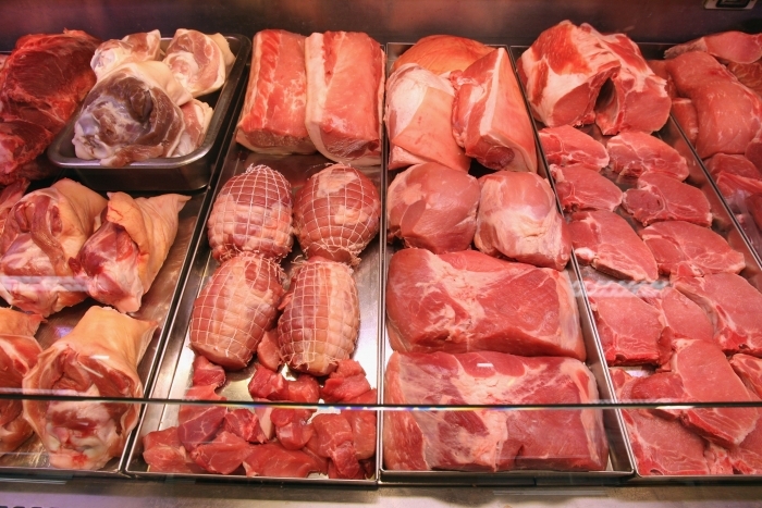 Peste 3.000 kg de carne, RETRASE de pe piaţă! Amenzi usturătoare pentru comercianţi