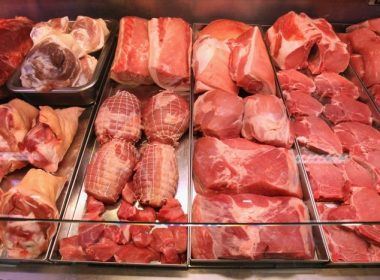 România a importat carne şi organe comestibile în valoare de 204 milioane de euro în primul trimestru al acestui an