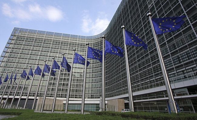 Comisia Europeană, surprinsă de decizia Belgiei de a prelungi interdicţia asupra călătoriilor neesenţiale