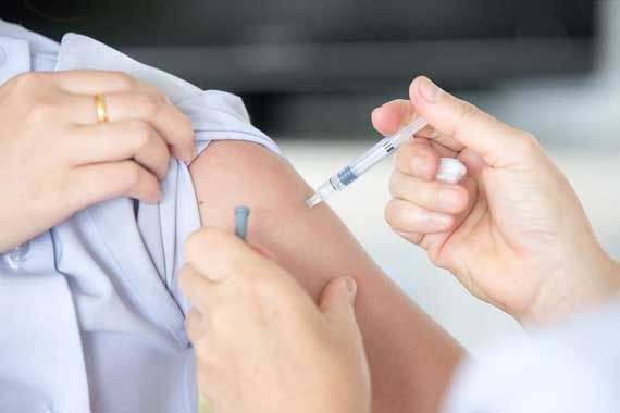Andreea Moldovan este primul medic din Braşov care se va vaccina împotriva COVID. „Am aşteptat acest moment din martie”