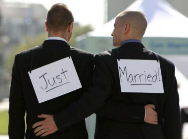 Elveţia vrea să autorizeze căsătoria pentru persoanele de acelaşi sex