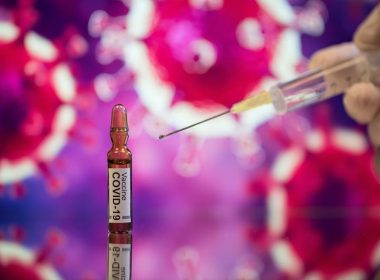 Livrarea celei de-a doua tranşe de vaccin anti-Covid întârzie din cauza unor probleme logistice