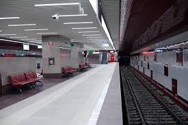 Metroul şi-a reluat circulaţia normală între staţiile Piaţa Victoriei şi Piaţa Romană