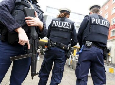 Patru persoane, rănite într-un schimb de focuri de armă în Berlin