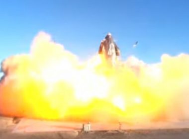 VIDEO | Racheta lansată de Elon Musk a explodat la aterizare. Imagini spectaculoase
