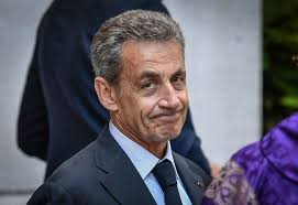 Patru ani de închisoare, dintre care doi cu suspendare, în cazul fostului preşedinte Nicolas Sarkozy