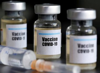 SUA: Primele loturi de vaccinuri, aşteptate luni în centrele de vaccinare