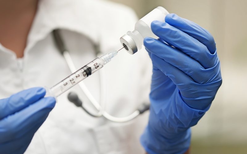 Africa de Sud opreşte vaccinarea cu Astrazeneca
