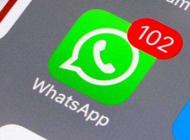 WhatsApp foloseşte propriile Stories pentru a convinge utilizatorii să nu plece la concurenţă