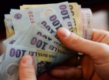 Ministrul Economiei: ”Românii fac salariul aproape ‘jumi-juma’ cu statul. La fiecare leu câştigat, statul opreşte aproape 45 de bani.” De când se va aplica măsura ”zero taxe pe salariul minim”
