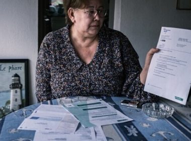 O femeie din Franţa, declarată decedată de autorităţi, se luptă de 3 ani să demonstreze că este în viaţă
