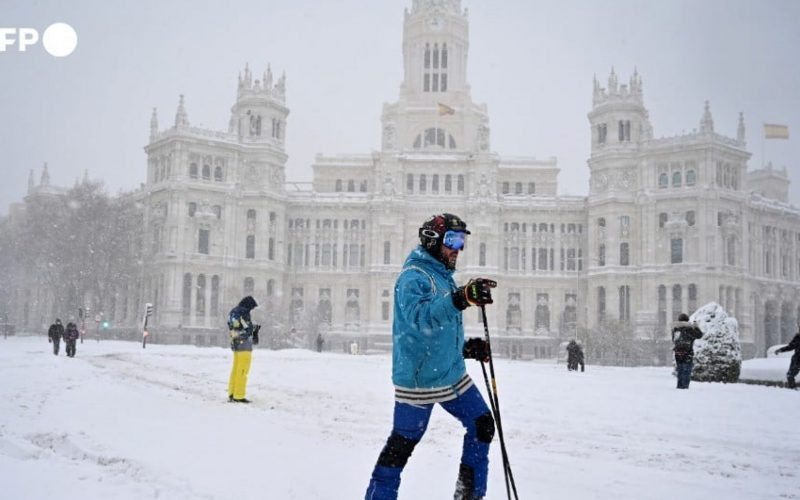 Furtuna Filomena a provocat patru decese. Spaniolii au schiat prin Madrid