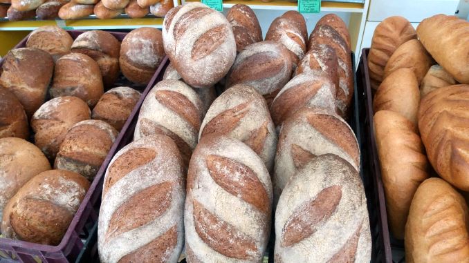 Igor Grosu, despre majorarea preţului la pâine: Vom identifica bani să ajutăm oamenii