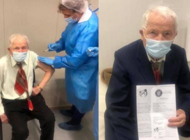 Un bărbat de 93 ani, cea mai vârstnică persoană din Piatra-Neamţ care s-a vaccinat împotriva Covid-19