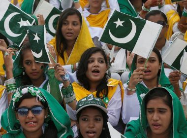 Un tribunal pakistanez a declarat ilegală practica de a testa virginitatea femeilor victime ale violurilor
