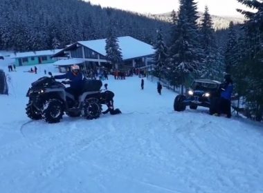 Doi turişti din Sibiu au fost amendaţi cu câte 500 de lei după ce au intrat cu ATV-urile pe o pârtie de schi
