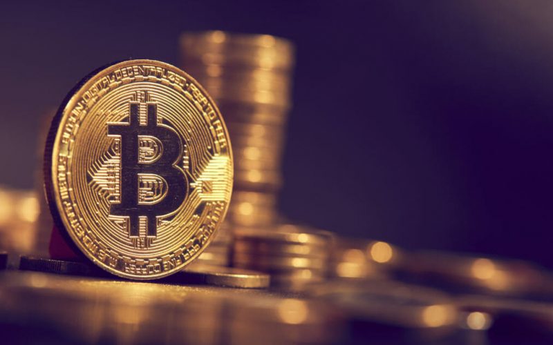 Bitcoin revine sub 30.000 de dolari, cea mai scăzută valoare din ultimele cinci luni