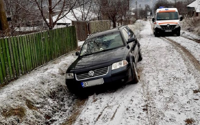 Botoşani: Un bărbat de 47 de ani a murit după ce a fost strivit de propriul autoturism