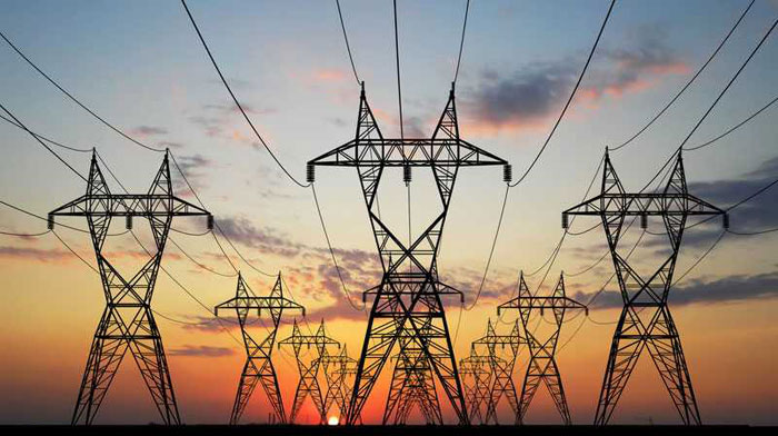 România importă în jur de 1.500 de MW de energie luni dimineaţa, după oprirea unui reactor nuclear de la Cernavodă