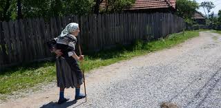 Românii din mediul rural nu ştiu unde se vor vaccina anti-COVID. În lipsa medicilor de familie, nici campania de informare n-are succes