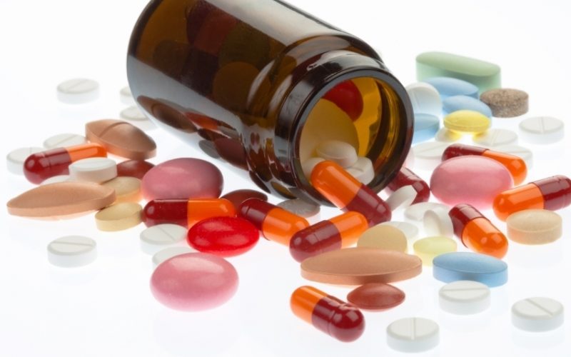 Pacient: Statul român a menţinut în mod populist preţurile scăzute la unele medicamente