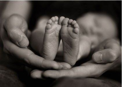 Judeţul cu aproape 1.000 de mame minore, cele mai multe din ţară. „Unu din patru se nasc înainte de termen, au diferite malformaţii”