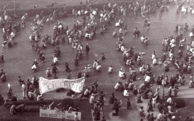 Societatea Timişoara cere continuarea demersurilor pentru desfiinţarea Institutului Revoluţiei Române din Decembrie 1989