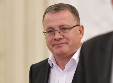 Adrian Oros, ministrul Agriculturii: „Nu s-a găsit o formă de a opri cumpărarea terenurilor de către străini”