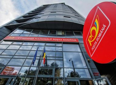 Poşta Română anunţă concedieri în rândul angajaţilor cu funcţii administrative şi de conducere. Ce economii va genera măsura