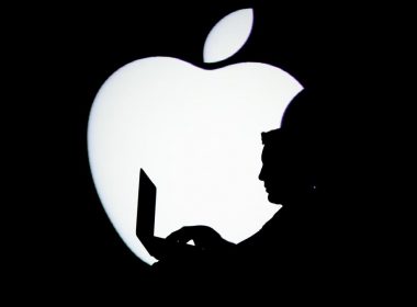 Apple va ascunde de Google IP-urile utilizatorilor săi