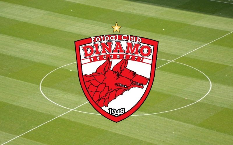 Guus Hiddink şi Patrick Kluivert se înscriu în programul ”Doar Dinamo Bucureşti”, ca să salveze clubul din Ştefan cel Mare. Cum au ajuns legendele fotbalului olandez să ajute un club din România, aflaţi la Focus Sport -19:00 la Prima TV.
