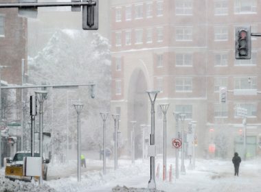 Casa Albă: Furtunile de zăpadă din Texas şi alte regiuni ale SUA ar putea fi provocate de schimbările climatice