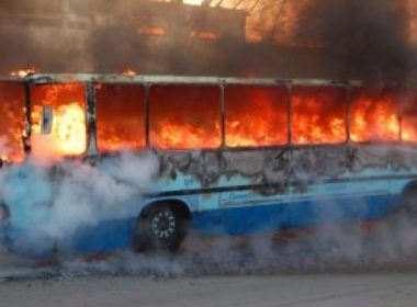 Autobuz în flăcări, pasageri îngroziţi