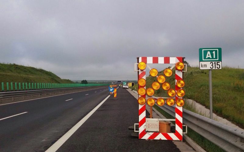 Circulaţie restricţionată pe A1 Bucureşti - Piteşti pentru reparaţii asfaltice