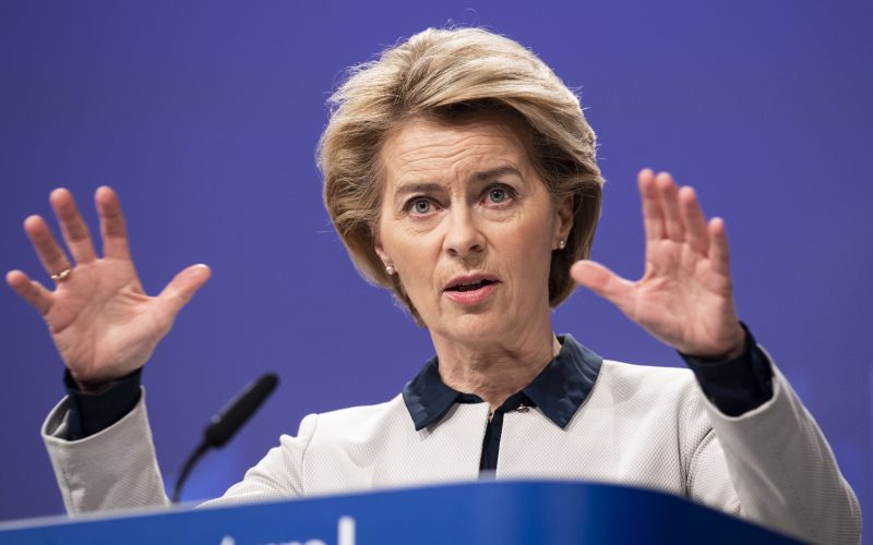 Ursula von der Leyen, ameninţată cu o moţiune de cenzură în Parlamentul European