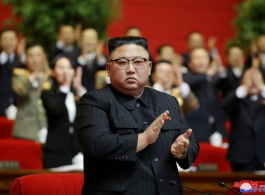 Coreea de Nord interzice blugii mulaţi