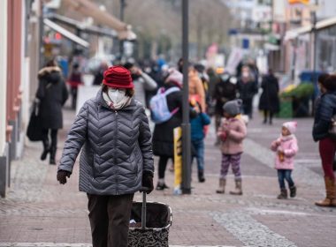 INS: Îmbătrânirea demografică a populaţiei României s-a accentuat