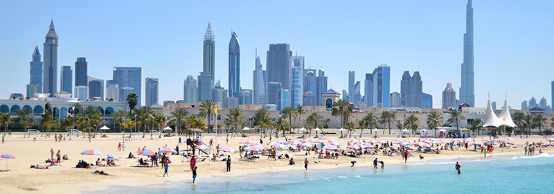 Aglomeraţia de turişti din Dubai a dus la restricţii în hoteluri şi pe plaje. Era perceput eronat „zonă liberă de COVID”