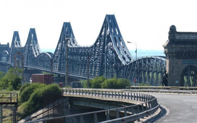 Podul de la Cernavodă intră în reabilitare