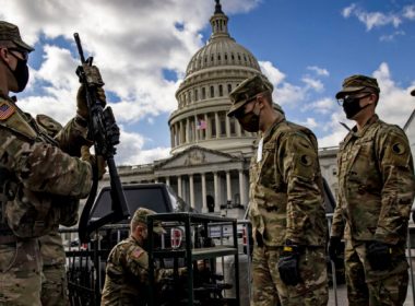 De teama terorismului intern, Pentagonul a anunţat că soldaţii Gărzii Naţionale mai rămân încă două luni să protejeze Capitoliul