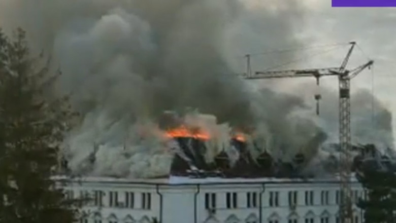 Servere STS şi SRI distruse în incendiul de la Suceava