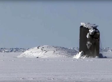 Submarinele ruseşti au spart gheaţa