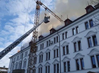 Incendiu la acoperişul clădirii Palatului Administrativ