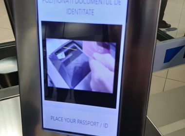 Porţi electronice în aeroportul Henri Coandă